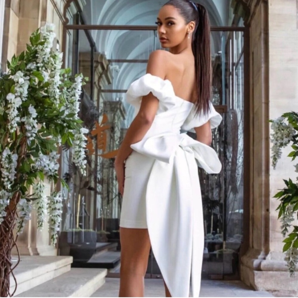 NADINE MERABI Off-Shoulder BOW bridal White Puff Sleeve Bodycon Dress
UK  Size L